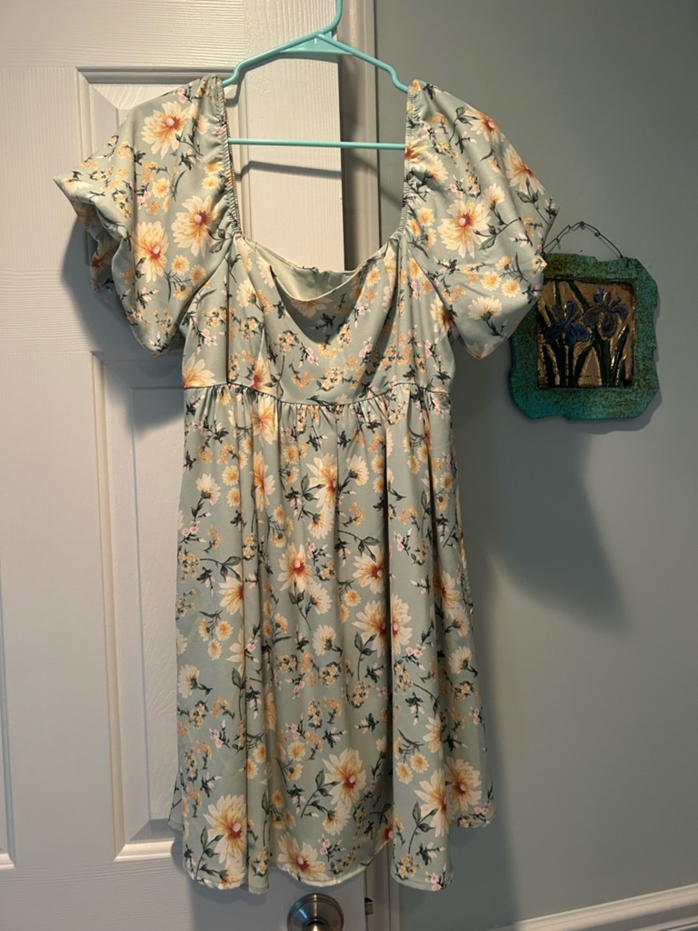 Altar'd State Sage Green Floral Puff Sleeve Dress